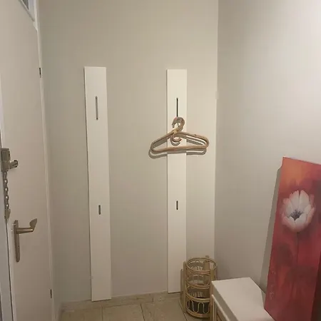 Apartment Tolle In Mit Kleinem Balkon *