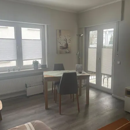 Apartment Tolle In Mit Kleinem Balkon